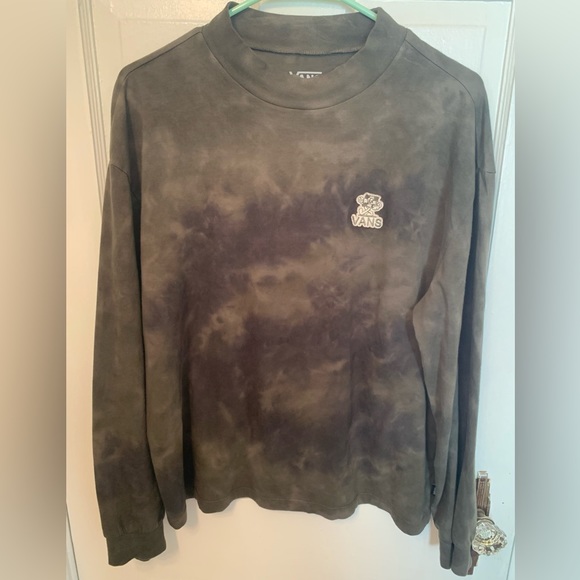 Vans Other - Vans Camo Long Sleeve Tee, Size M